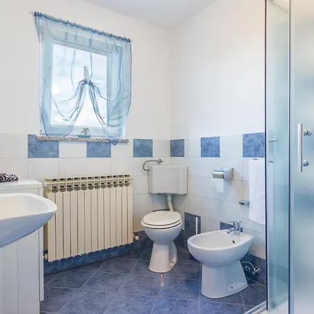 Stunning In With Kitchen * Motovun